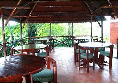 Coffee Acres Plantation Resort กัลปัตตา ภายนอก รูปภาพ